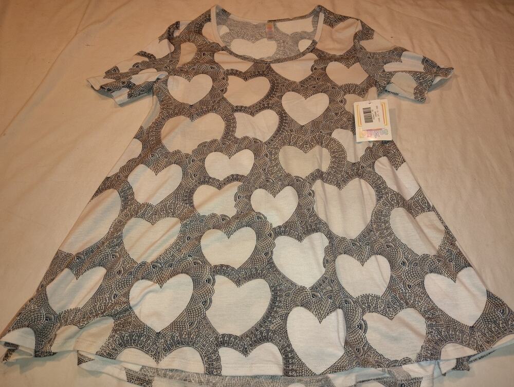LuLaRoe Perfect T Short Sleeve Shirt Xtra Small NWT XS Hearts Black White NEW
